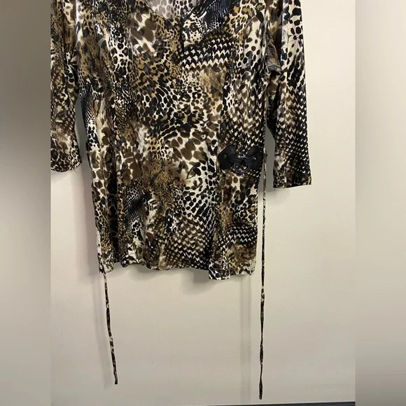 Leopard printed top - Picture 2 of 5